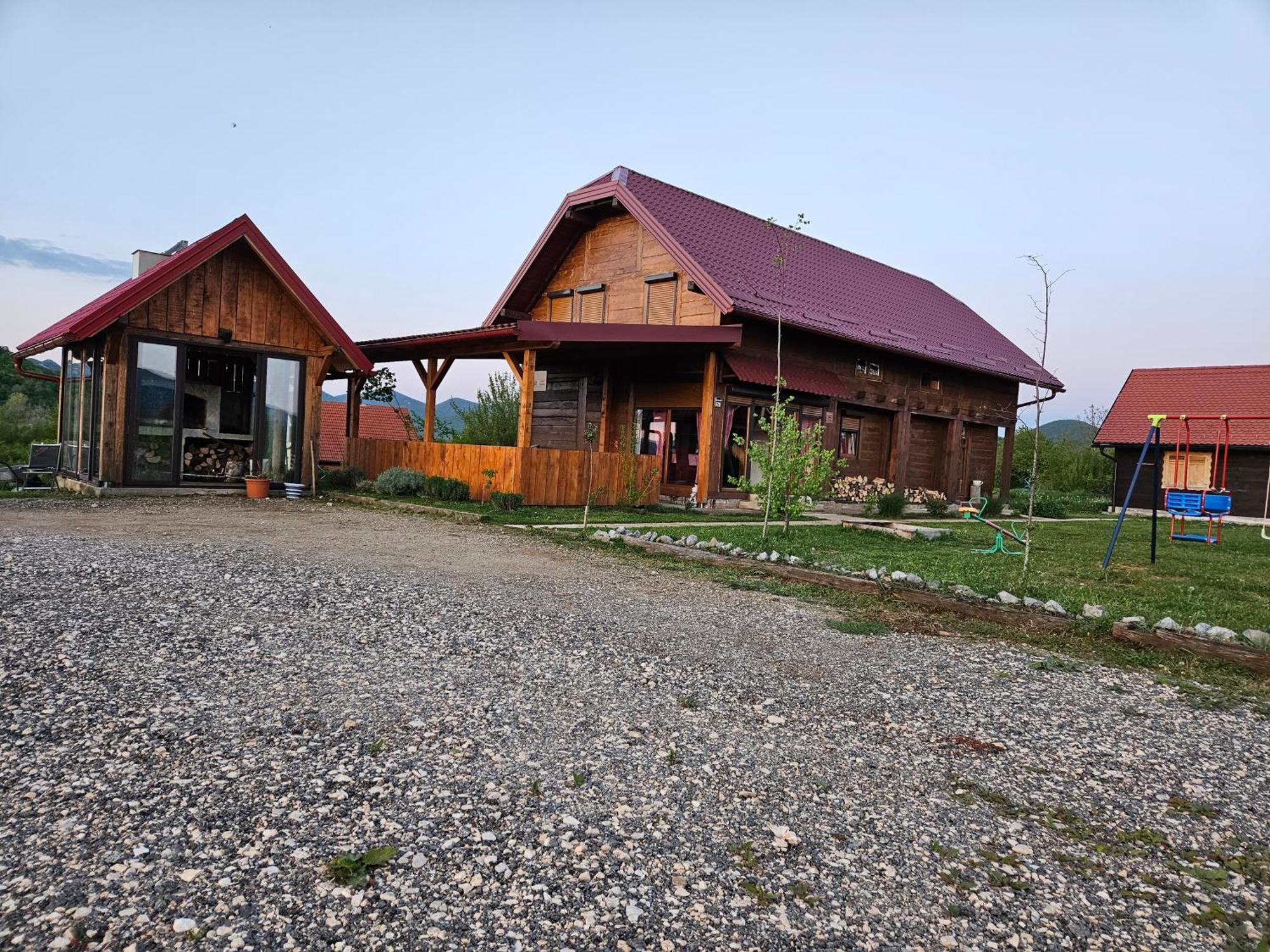 Вілла Ruralna Kuca Za Odmor Lika Lovinac  Екстер'єр фото