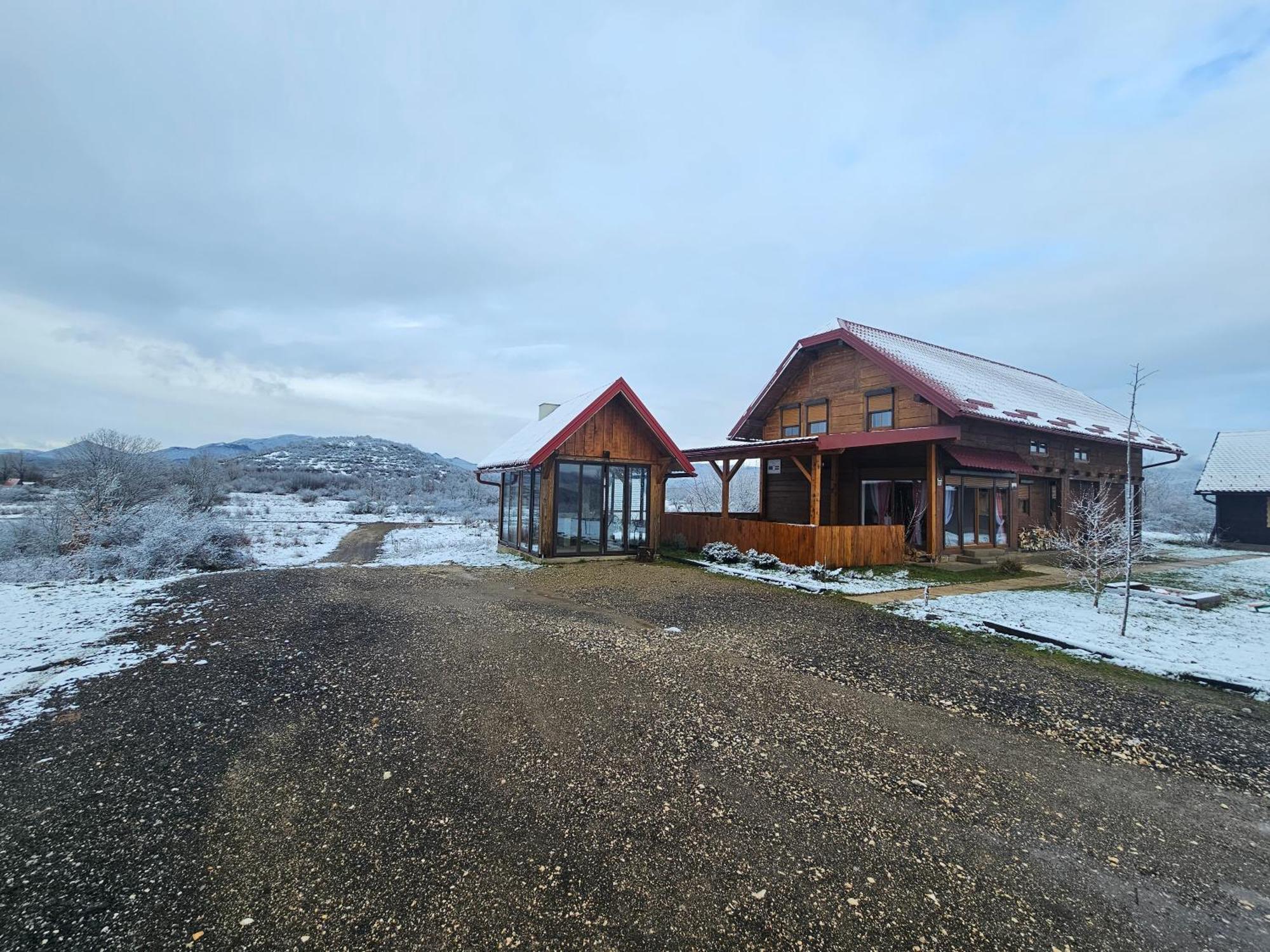 Вілла Ruralna Kuca Za Odmor Lika Lovinac  Екстер'єр фото